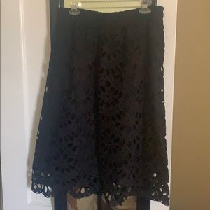 Eyelet skirt with scallop hem